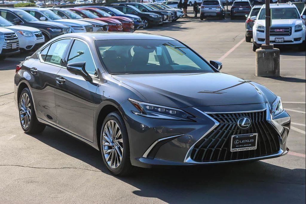 new 2025 Lexus ES 300h car, priced at $57,649