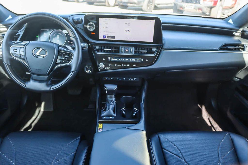 new 2025 Lexus ES 300h car, priced at $57,649