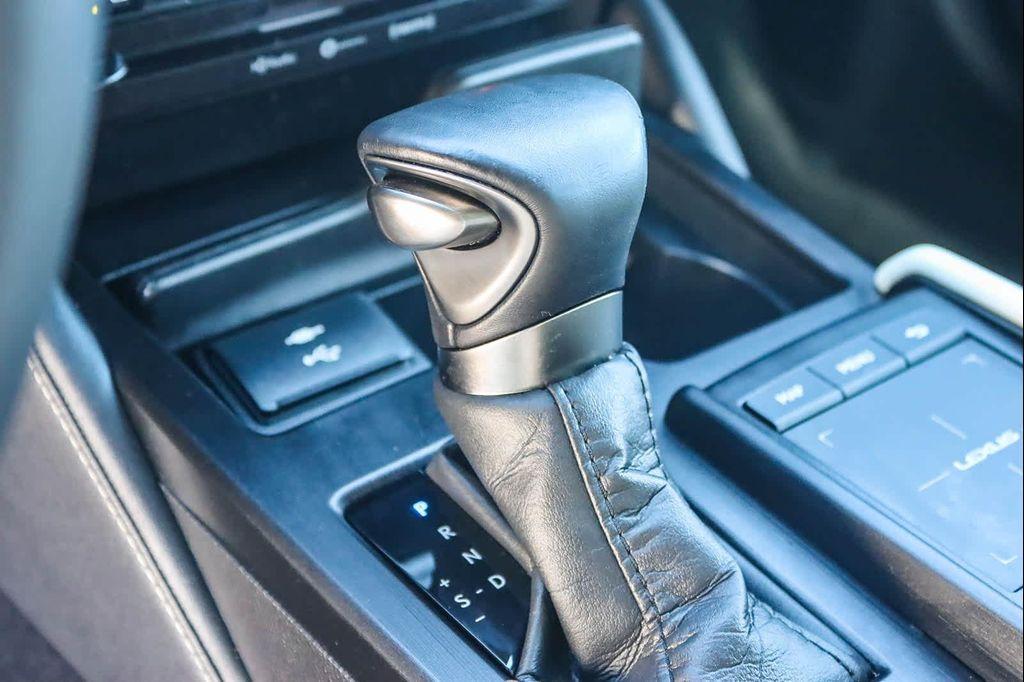 used 2022 Lexus ES 300h car, priced at $34,782