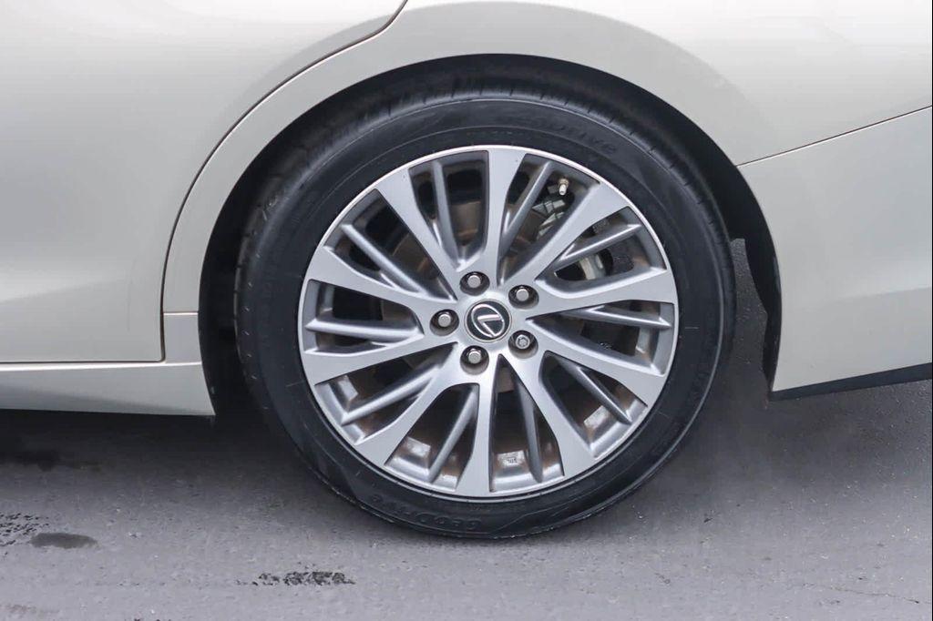 used 2021 Lexus ES 350 car, priced at $29,352