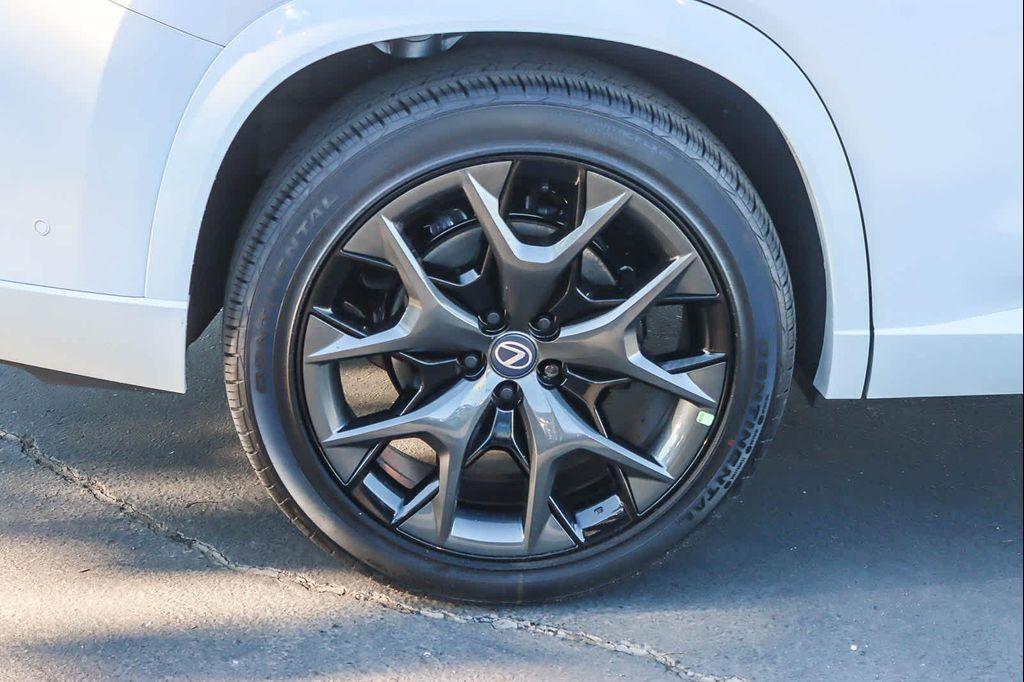 new 2026 Lexus TX 500h car, priced at $75,738
