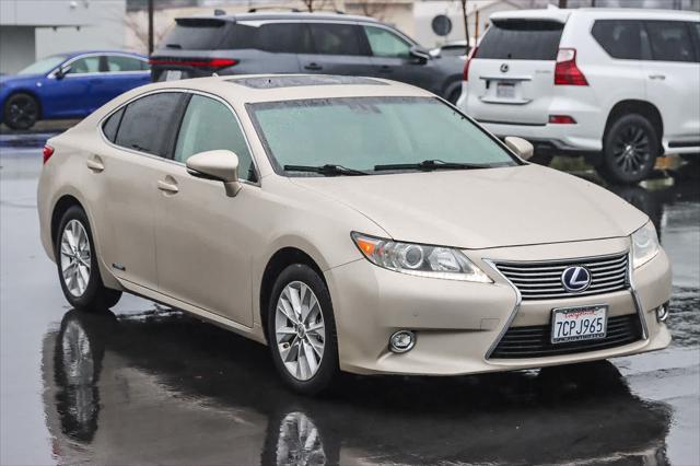 used 2014 Lexus ES 300h car, priced at $16,141