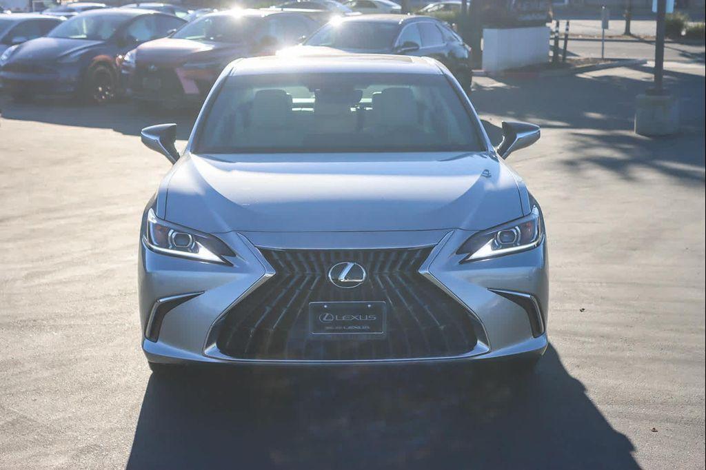 new 2025 Lexus ES 350 car, priced at $48,114