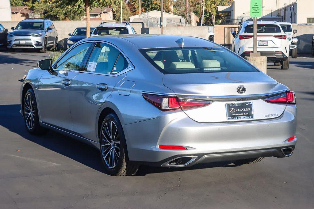 new 2025 Lexus ES 350 car, priced at $48,114