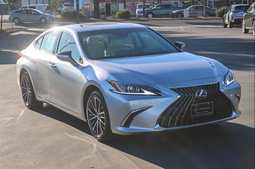 new 2025 Lexus ES 350 car, priced at $48,114