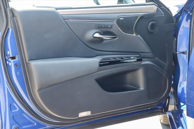 used 2024 Lexus ES 350 car, priced at $46,641