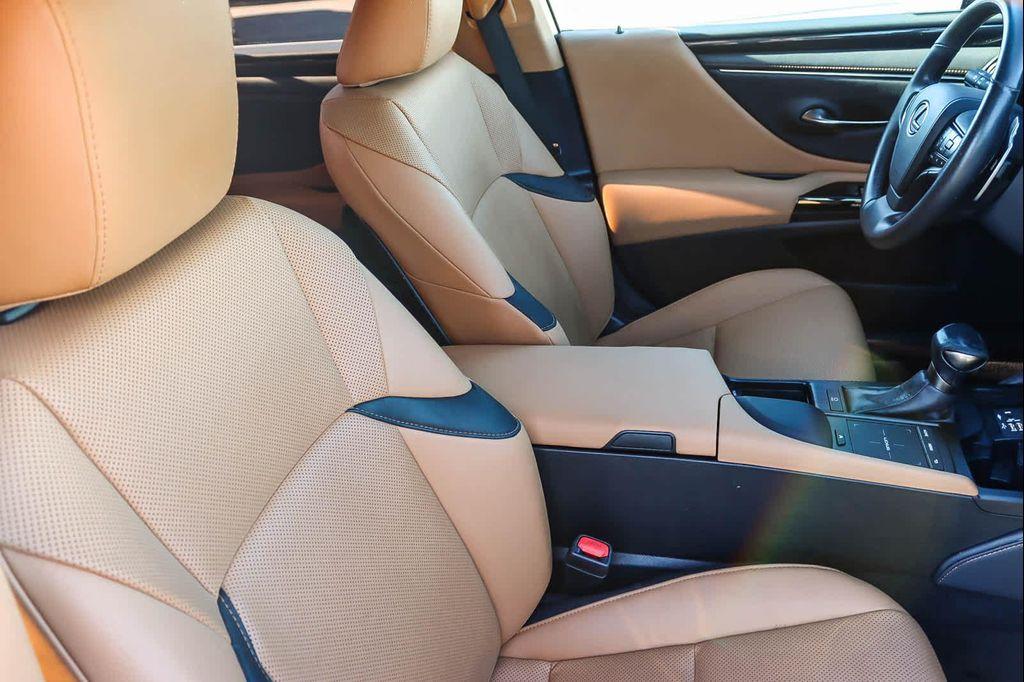 used 2022 Lexus ES 350 car, priced at $35,892