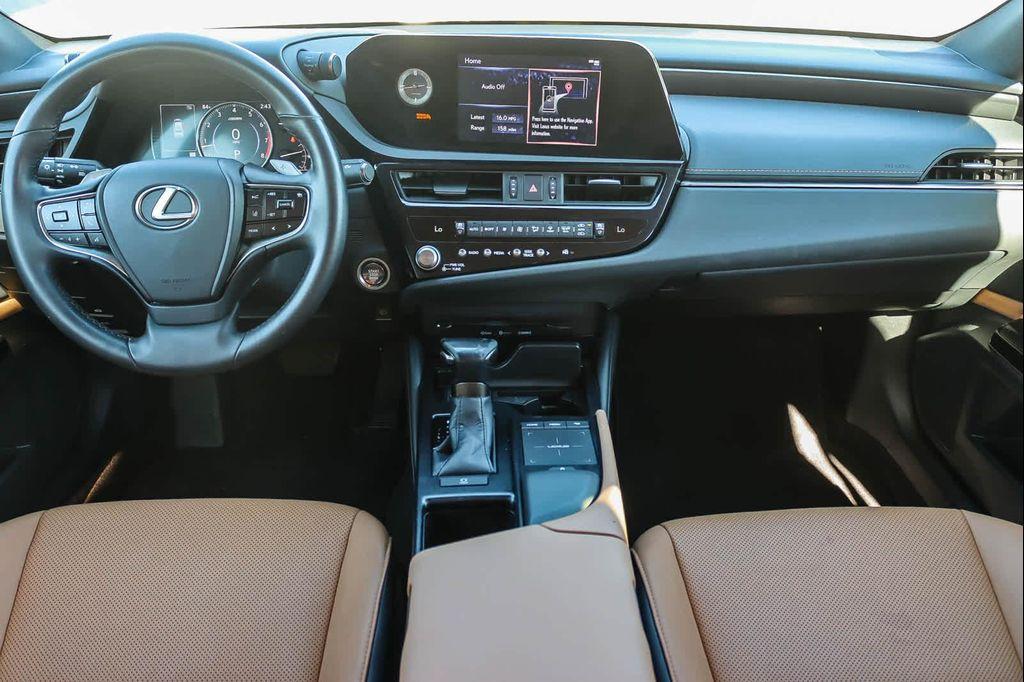 used 2022 Lexus ES 350 car, priced at $35,892