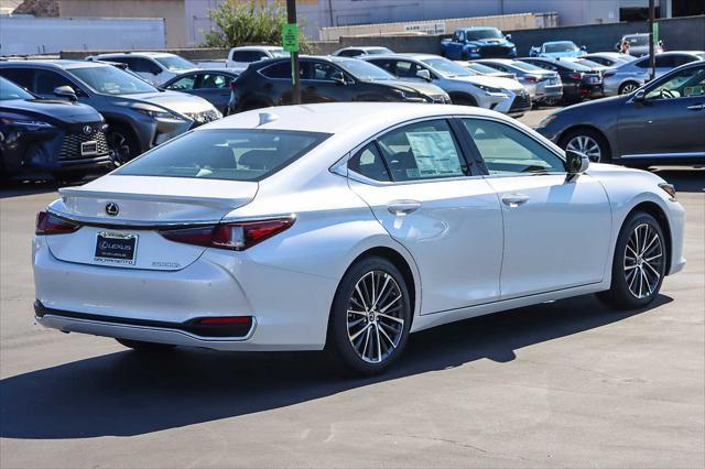 new 2025 Lexus ES 300h car, priced at $52,289