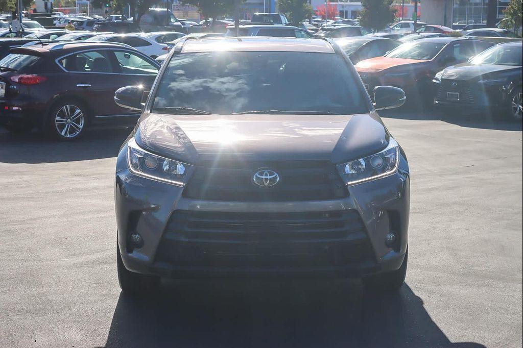 used 2019 Toyota Highlander car, priced at $27,242