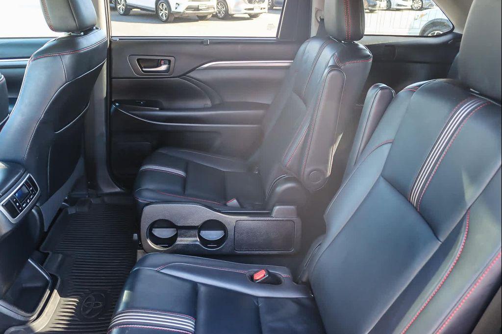 used 2019 Toyota Highlander car, priced at $27,242