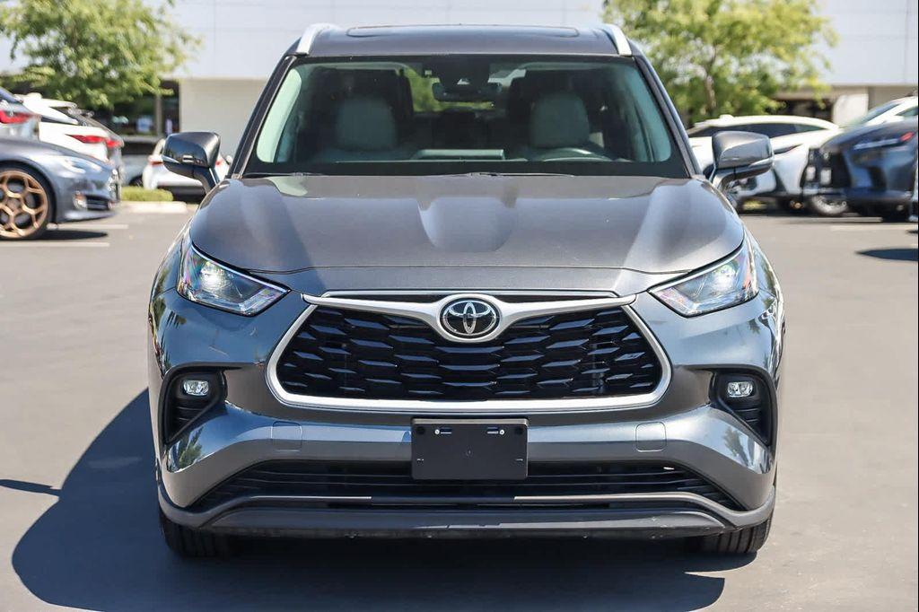 used 2023 Toyota Highlander car, priced at $31,765