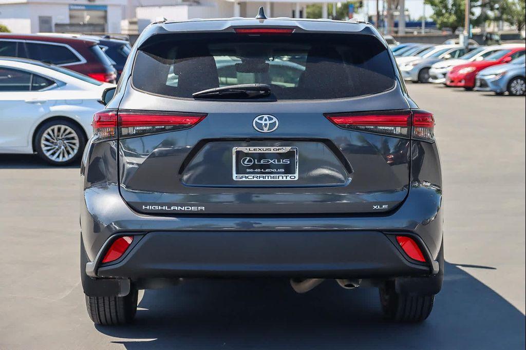 used 2023 Toyota Highlander car, priced at $31,765