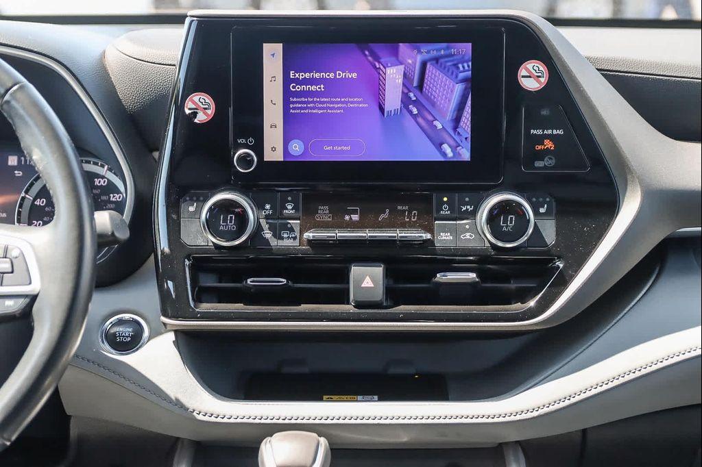used 2023 Toyota Highlander car, priced at $31,765
