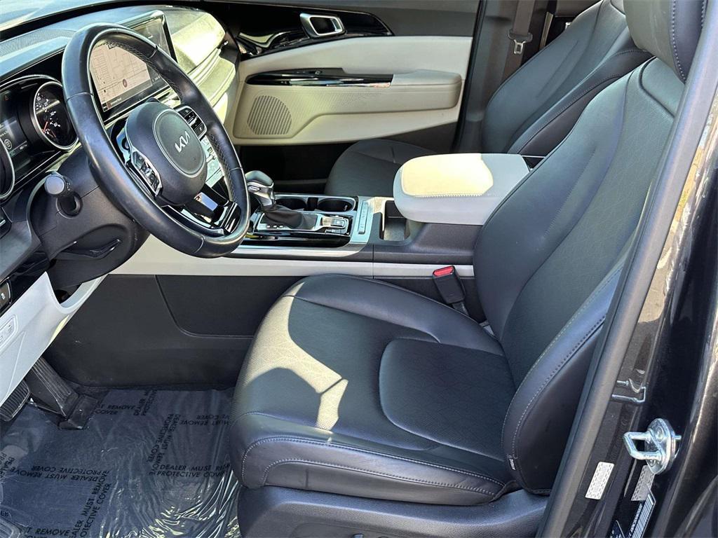 used 2022 Kia Carnival car, priced at $29,171