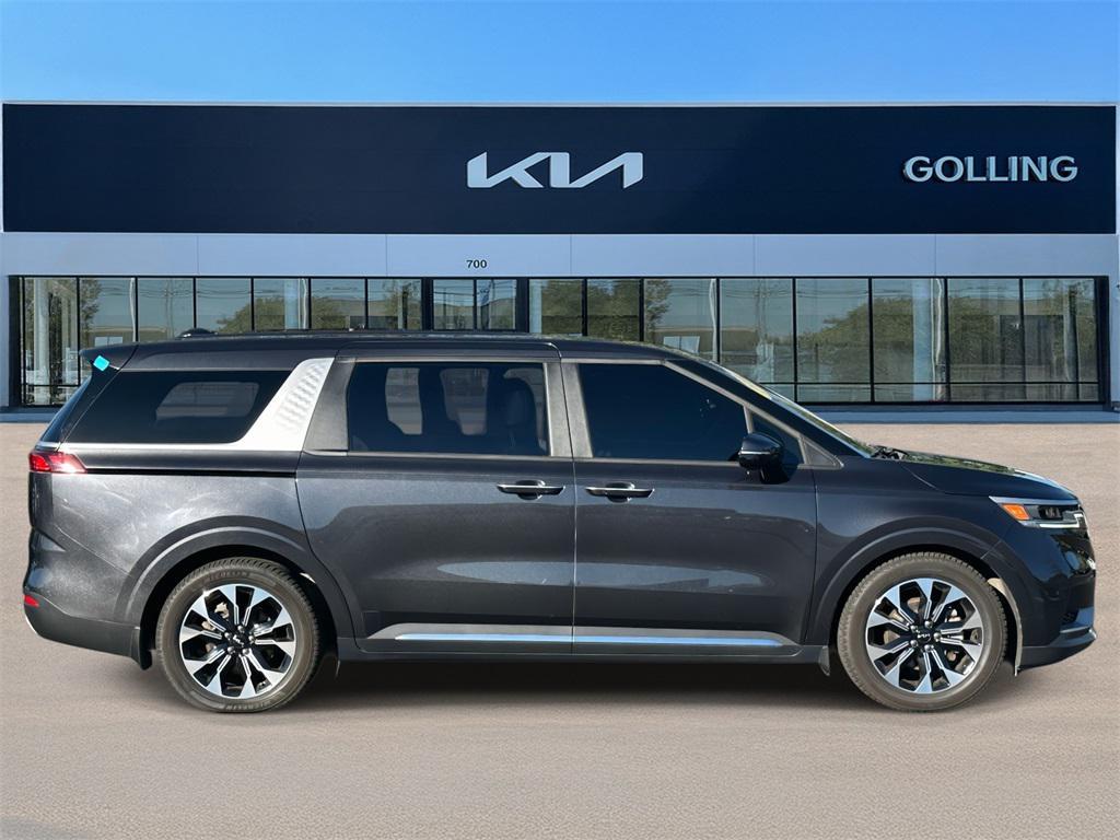 used 2022 Kia Carnival car, priced at $29,171