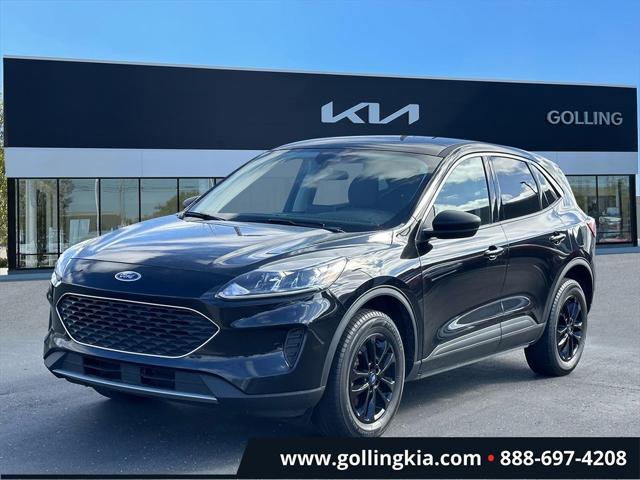 used 2022 Ford Escape car, priced at $18,900