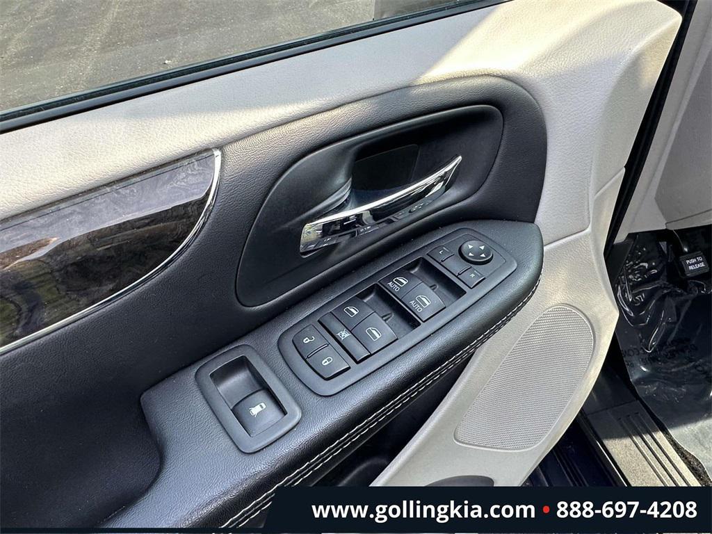 used 2014 Chrysler Town & Country car, priced at $7,999