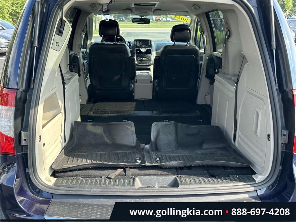 used 2014 Chrysler Town & Country car, priced at $7,999