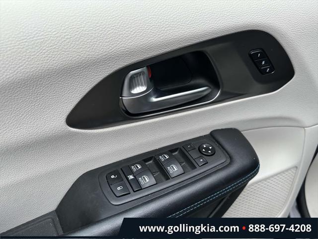 used 2021 Chrysler Pacifica car, priced at $28,995