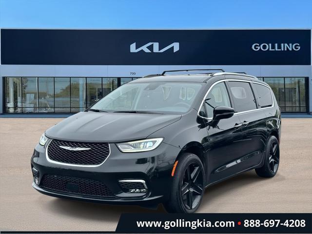 used 2021 Chrysler Pacifica car, priced at $28,995