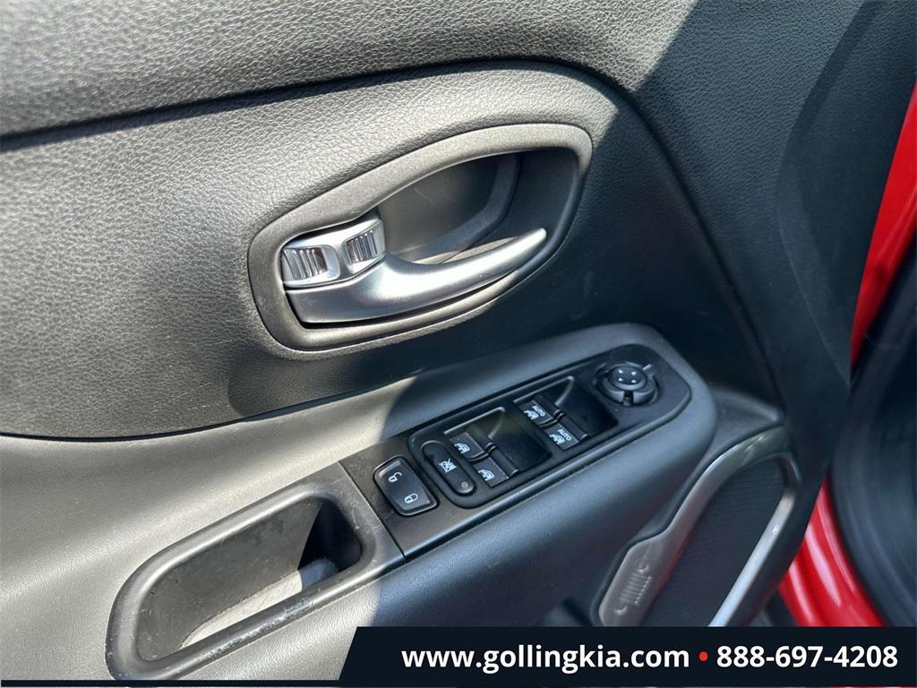 used 2021 Jeep Renegade car, priced at $20,270
