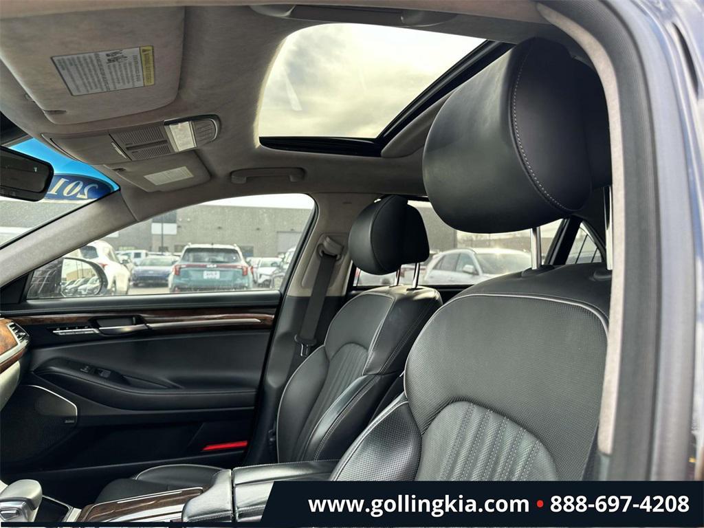 used 2019 Genesis G90 car, priced at $21,299
