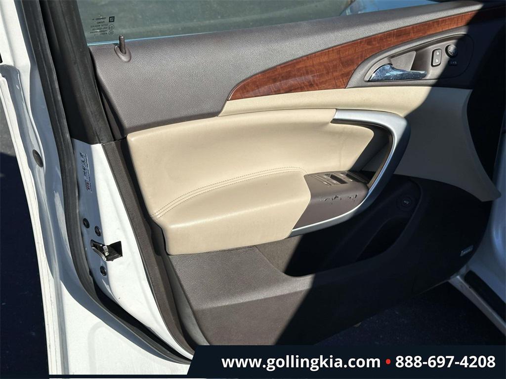 used 2016 Buick Regal car, priced at $9,684