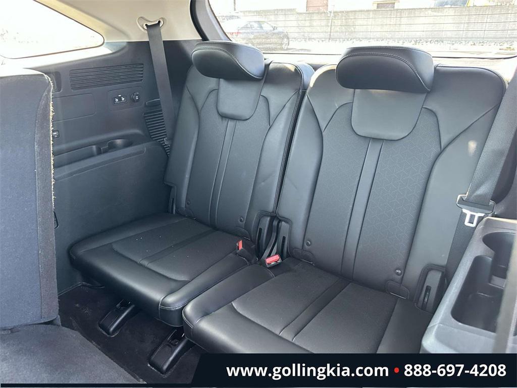 used 2021 Kia Sorento car, priced at $23,831