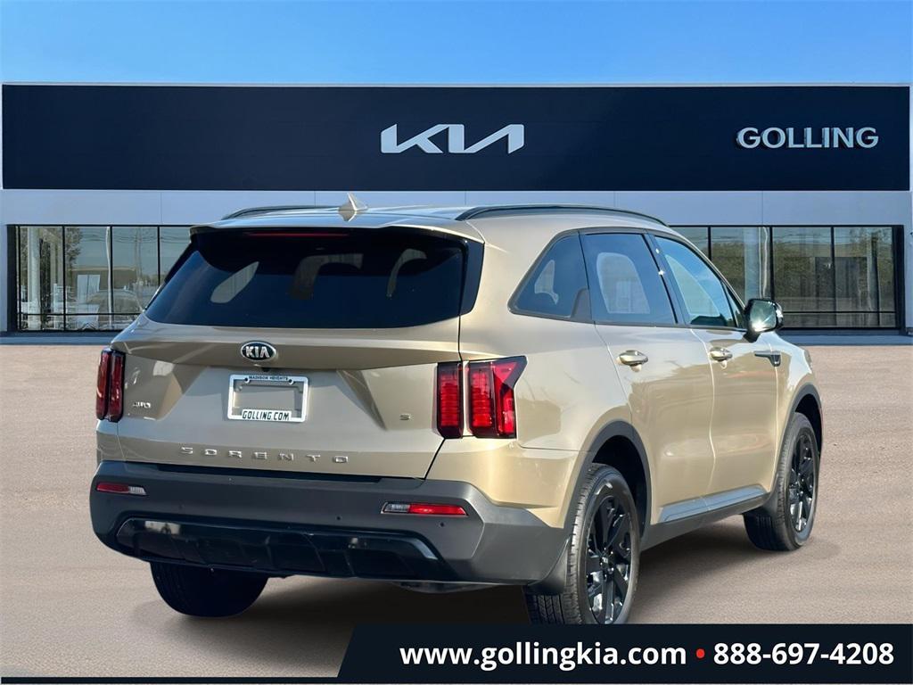 used 2021 Kia Sorento car, priced at $23,831