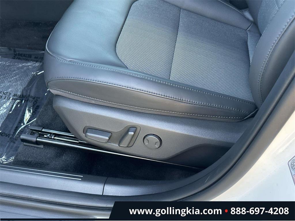 used 2024 Kia Niro car, priced at $26,399