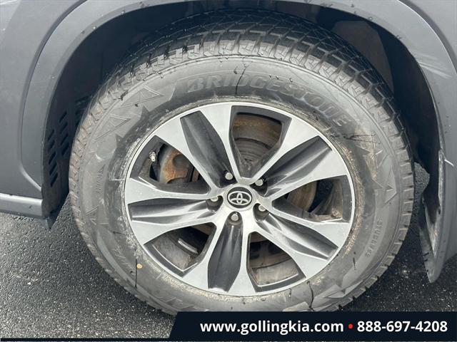 used 2023 Toyota Highlander Hybrid car, priced at $46,085