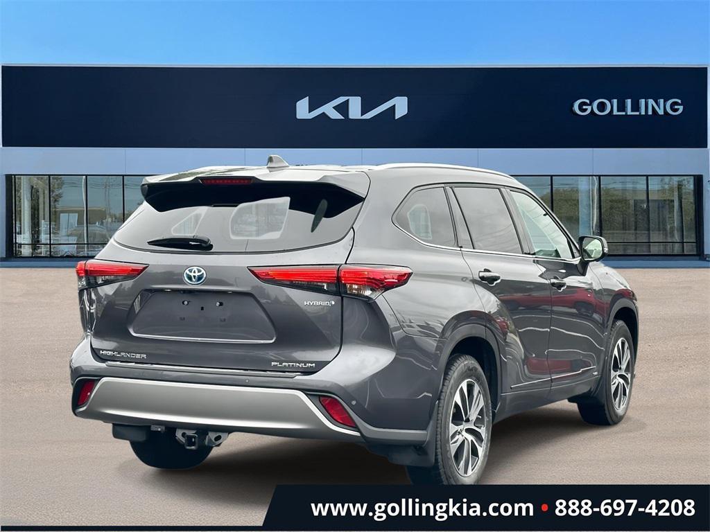 used 2023 Toyota Highlander Hybrid car, priced at $44,195