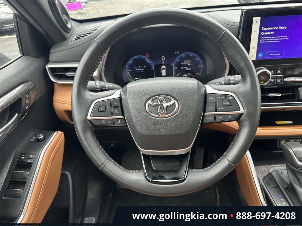 used 2023 Toyota Highlander Hybrid car, priced at $44,195