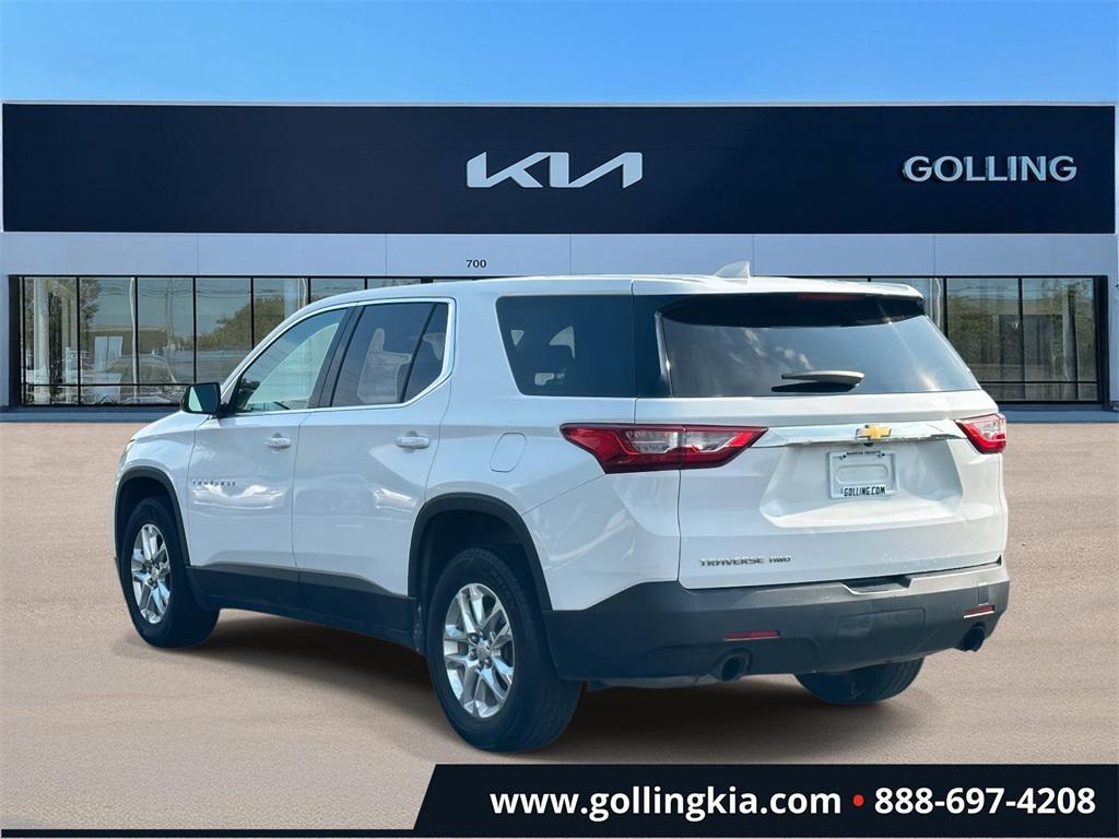 used 2018 Chevrolet Traverse car, priced at $14,145