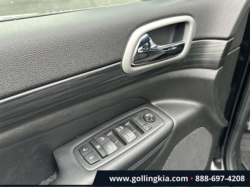 used 2019 Jeep Grand Cherokee car, priced at $17,900