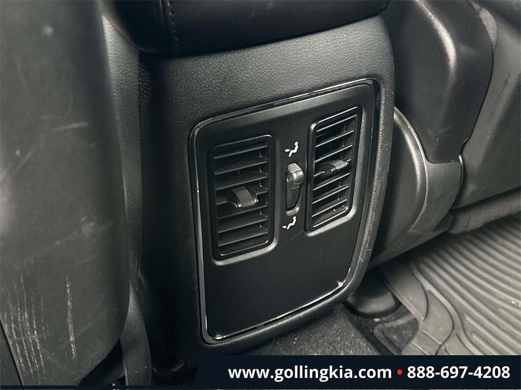 used 2019 Jeep Grand Cherokee car, priced at $17,900