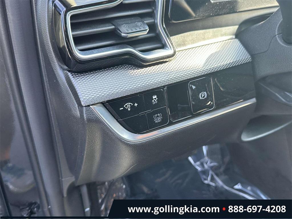 used 2023 Kia Sportage Hybrid car, priced at $21,995