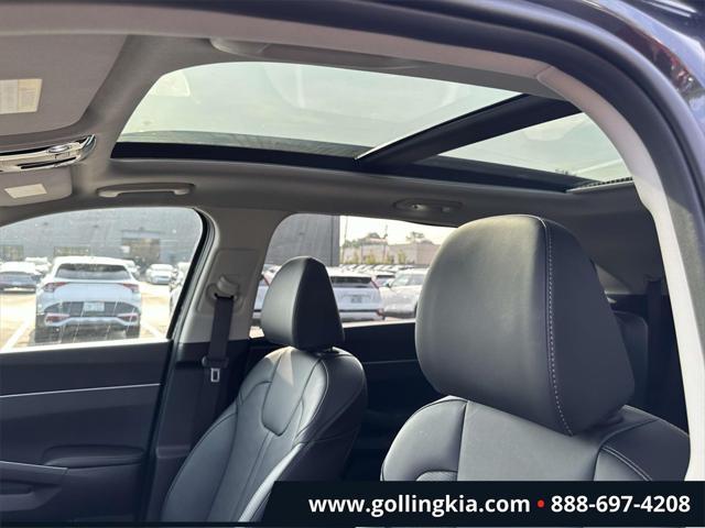 used 2025 Kia Sorento car, priced at $38,999