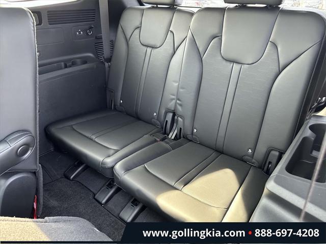 used 2025 Kia Sorento car, priced at $38,999