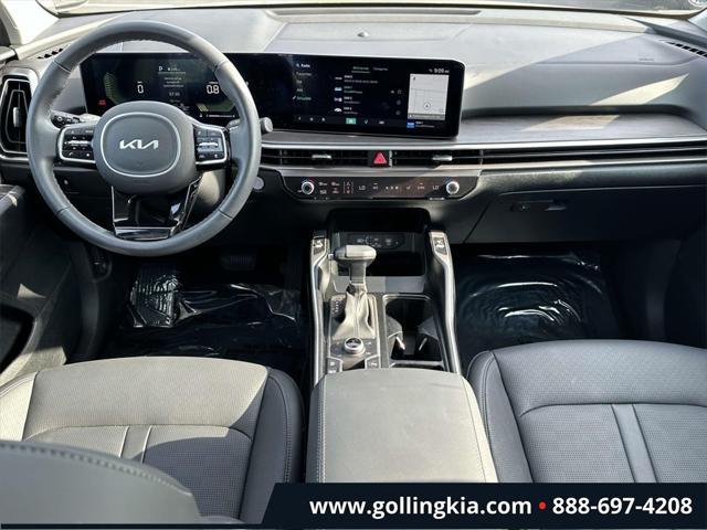 used 2025 Kia Sorento car, priced at $38,999