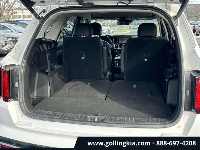 used 2022 Kia Sorento car, priced at $27,600