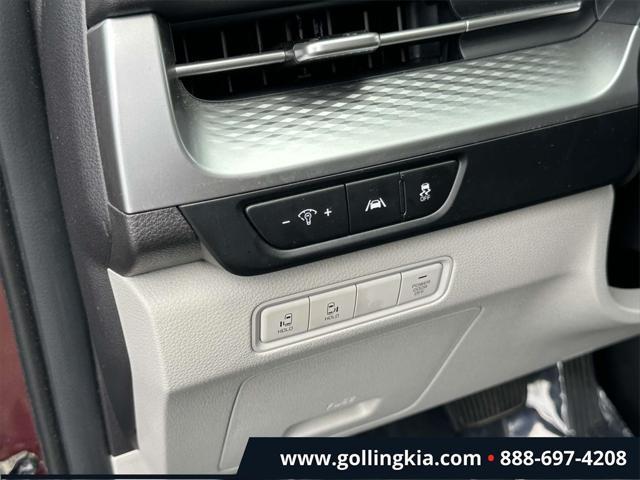 used 2023 Kia Carnival car, priced at $29,995