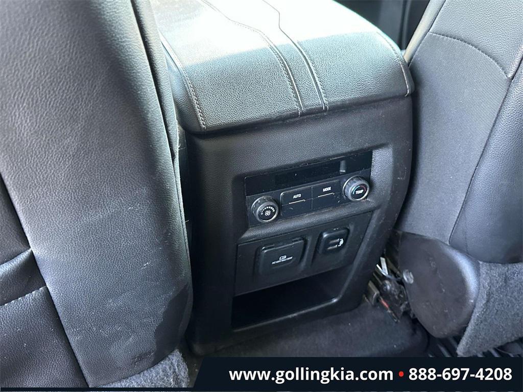 used 2018 Chevrolet Traverse car, priced at $10,999