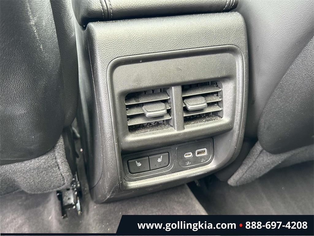 used 2022 Cadillac XT4 car, priced at $23,999