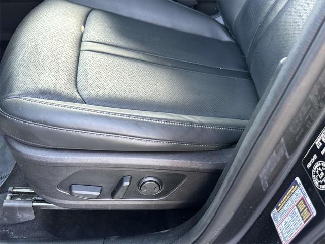 used 2022 Kia Sorento car, priced at $30,700
