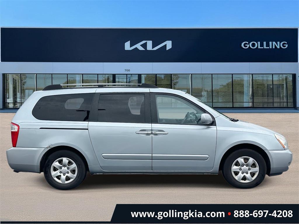 used 2006 Kia Sedona car, priced at $2,555