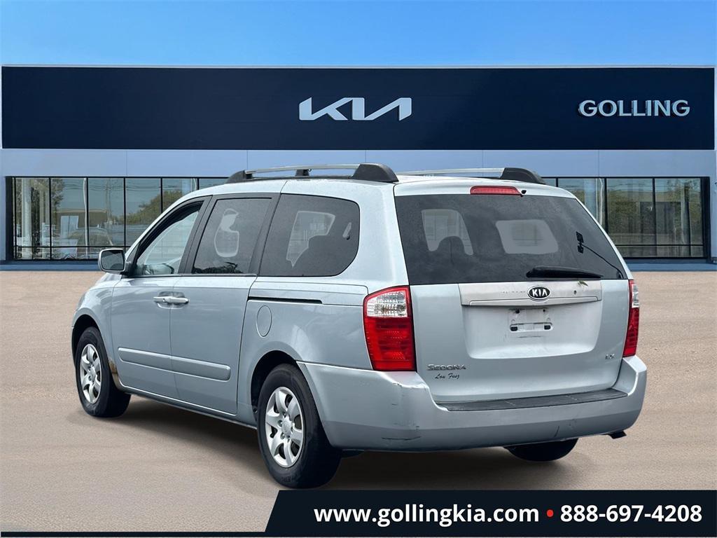 used 2006 Kia Sedona car, priced at $2,555