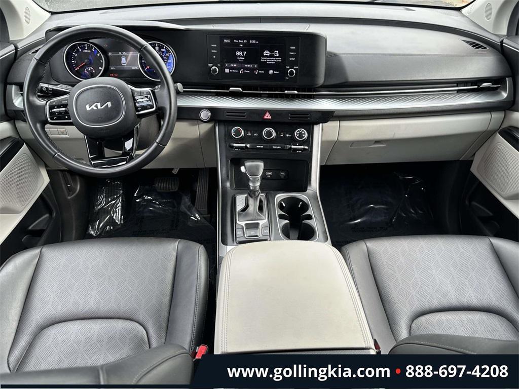 used 2023 Kia Carnival car, priced at $30,232