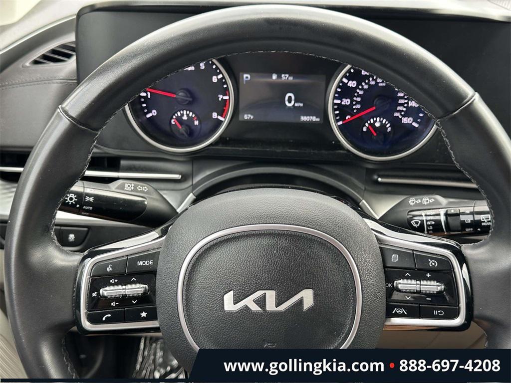 used 2023 Kia Carnival car, priced at $30,232